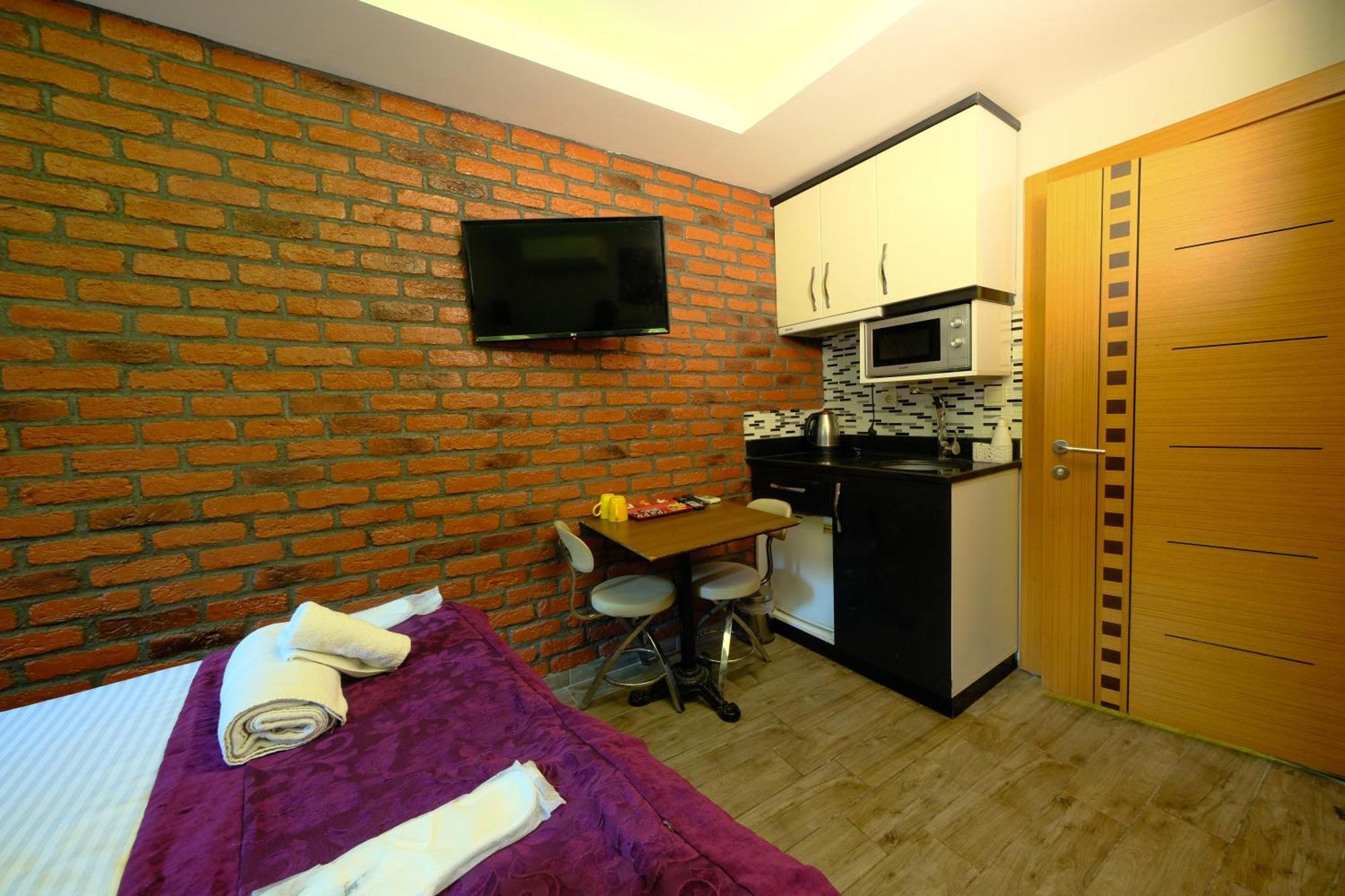 Taksim Celebi Suites Istanbul Exterior photo
