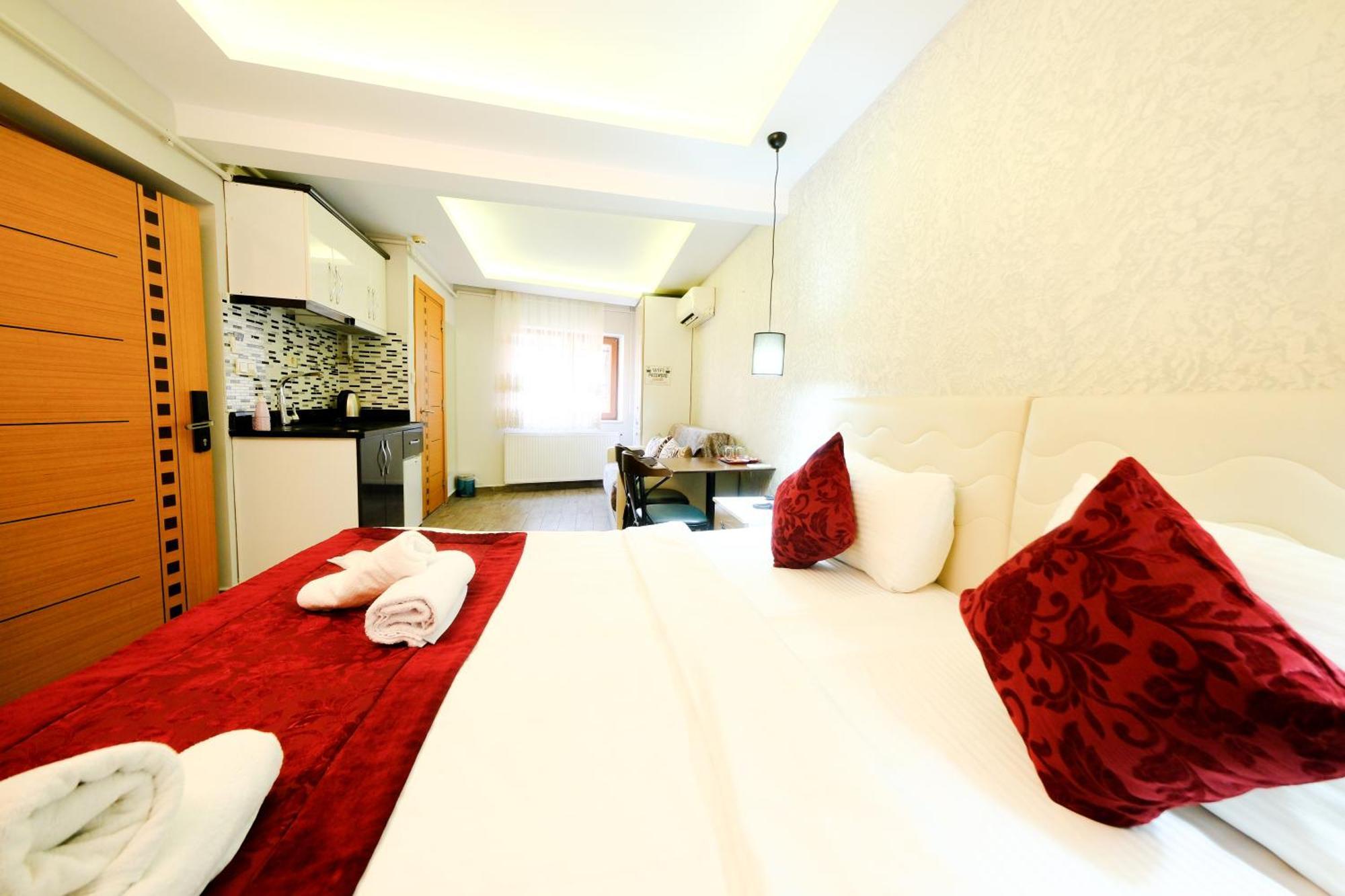 Taksim Celebi Suites Istanbul Exterior photo
