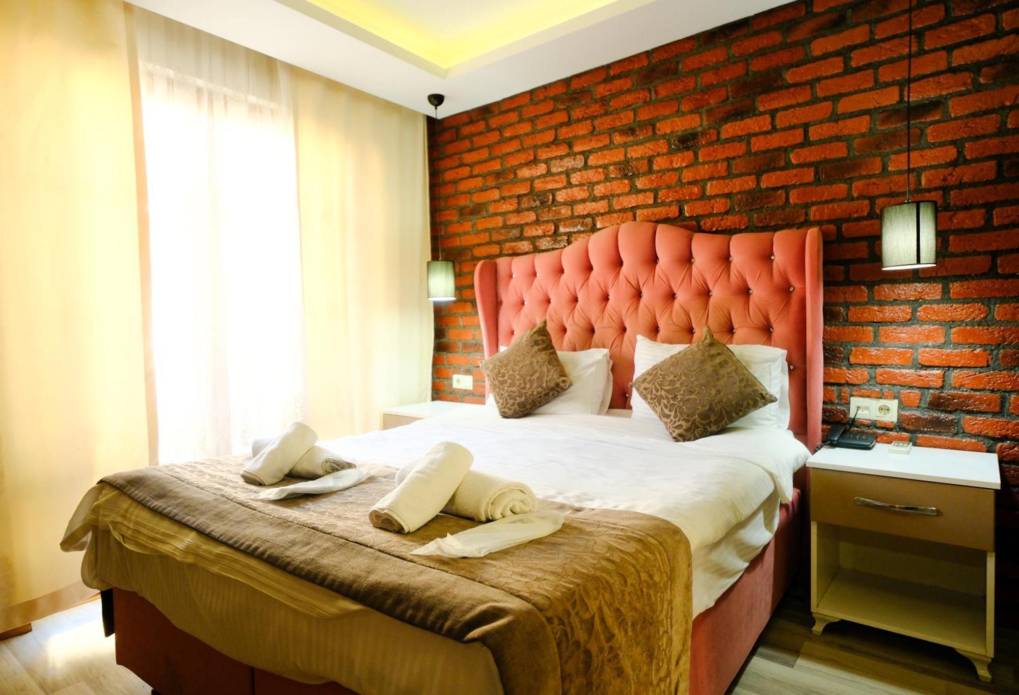Taksim Celebi Suites Istanbul Exterior photo
